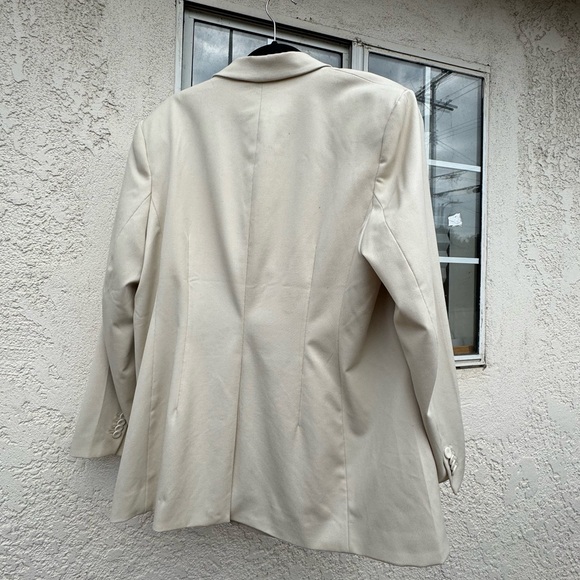 H&M Cream Double button Blazer/ Size XL - Picture 8 of 8